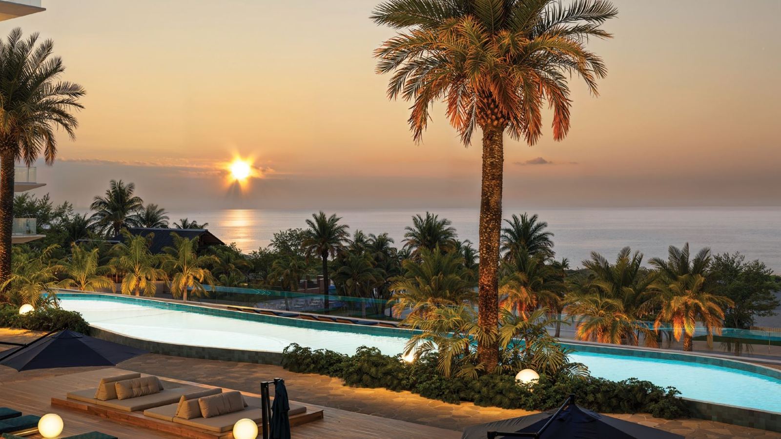 Xangri-Lá Ilhas Resort – Entardecer na piscina